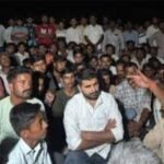 धरने पर बैठे विधायक भाटी, पुलिस से नोंकझोंक के बीच हंगामा