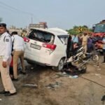 ट्रॉला और ईको वैन की भीषण टक्कर, धार में गुजरात के छह लोगों की मौत