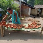 मिट्टी से गढ़ी आत्मनिर्भरता की कहानी, गृहणी से लखपति दीदी बनने तक सावित्री का सफर