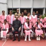 नेत्रहीन छात्राओं के लिए राज्यपाल की खास सौगात, स्वतंत्रता दिवस पर प्रदान की स्मार्ट स्टिक