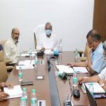 किसानों को रबी सीजन के लिये बिजली की पर्याप्त उपलब्धता सुनिश्चित करें : ऊर्जा मंत्री तोमर